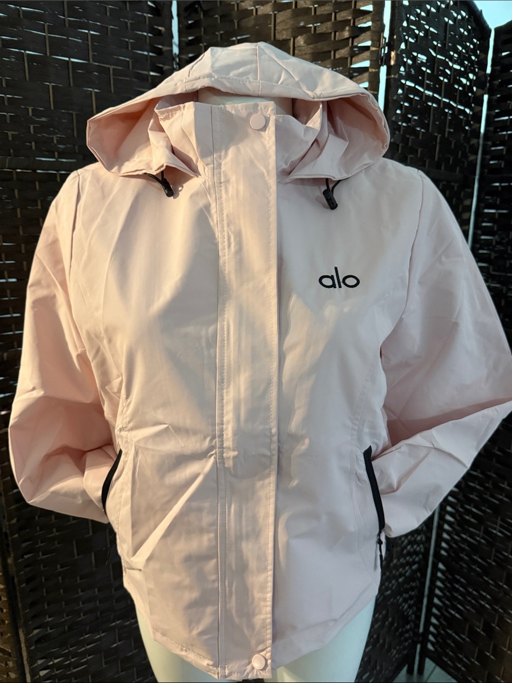Yoga Light Pink Hooded outer shell / windbreaker jacket